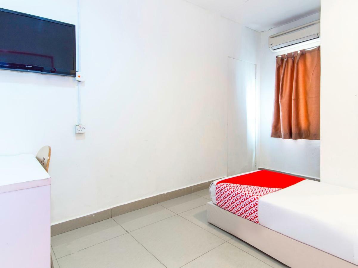 Oyo 304 Zero Hour Hotel Куала-Лумпур Екстер'єр фото